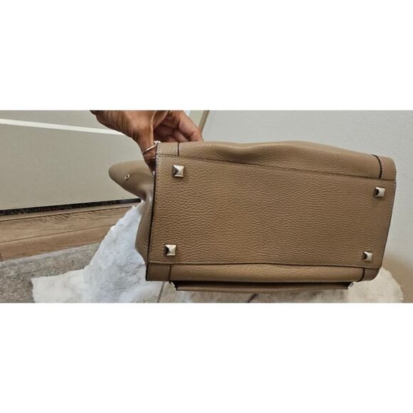 Henri Rendell Rivington Convertible Tote - Picture 9 of 16